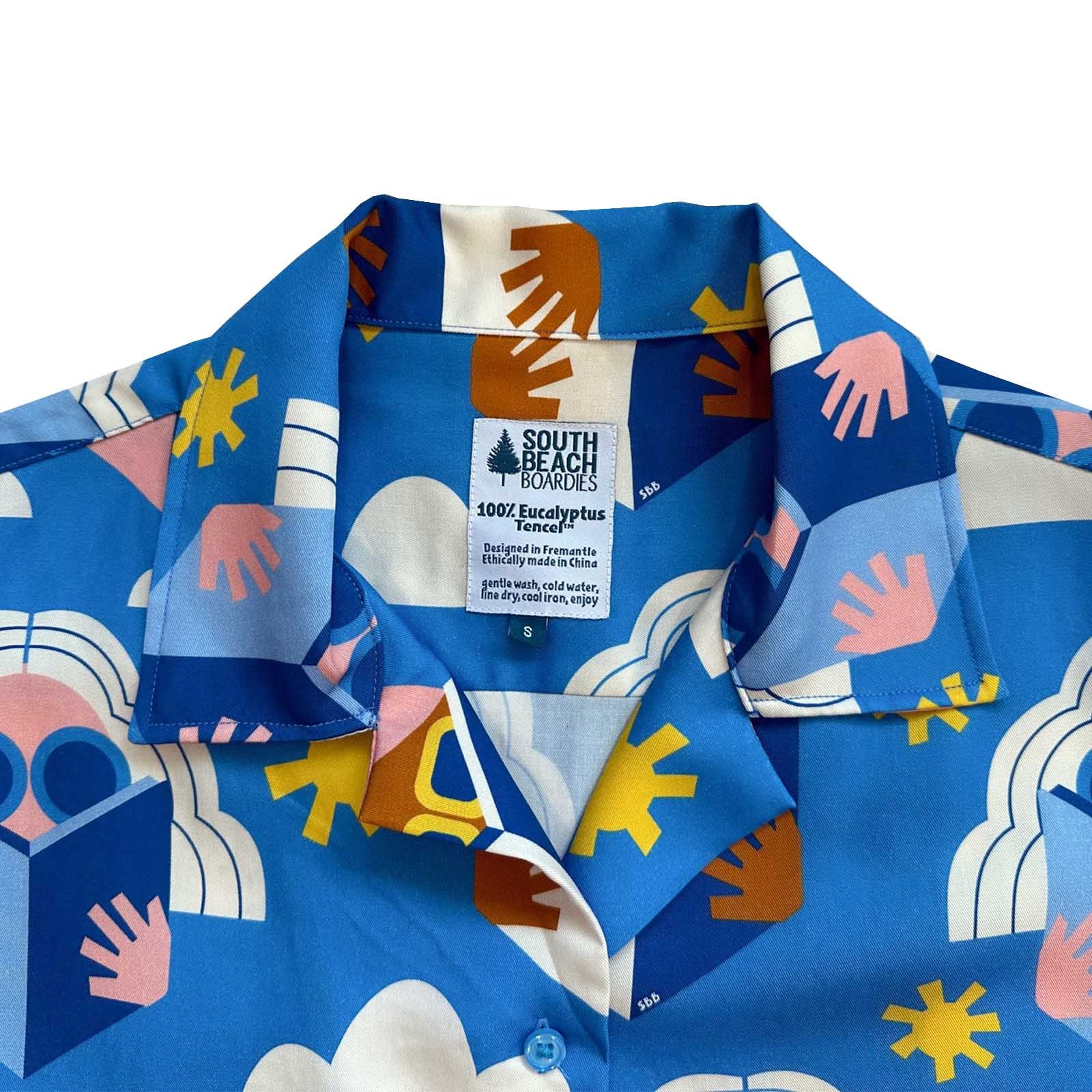 South Beach Boardies Women's Eucalyptus Tencel Cubano shirt in Beach Reads, close up of collar