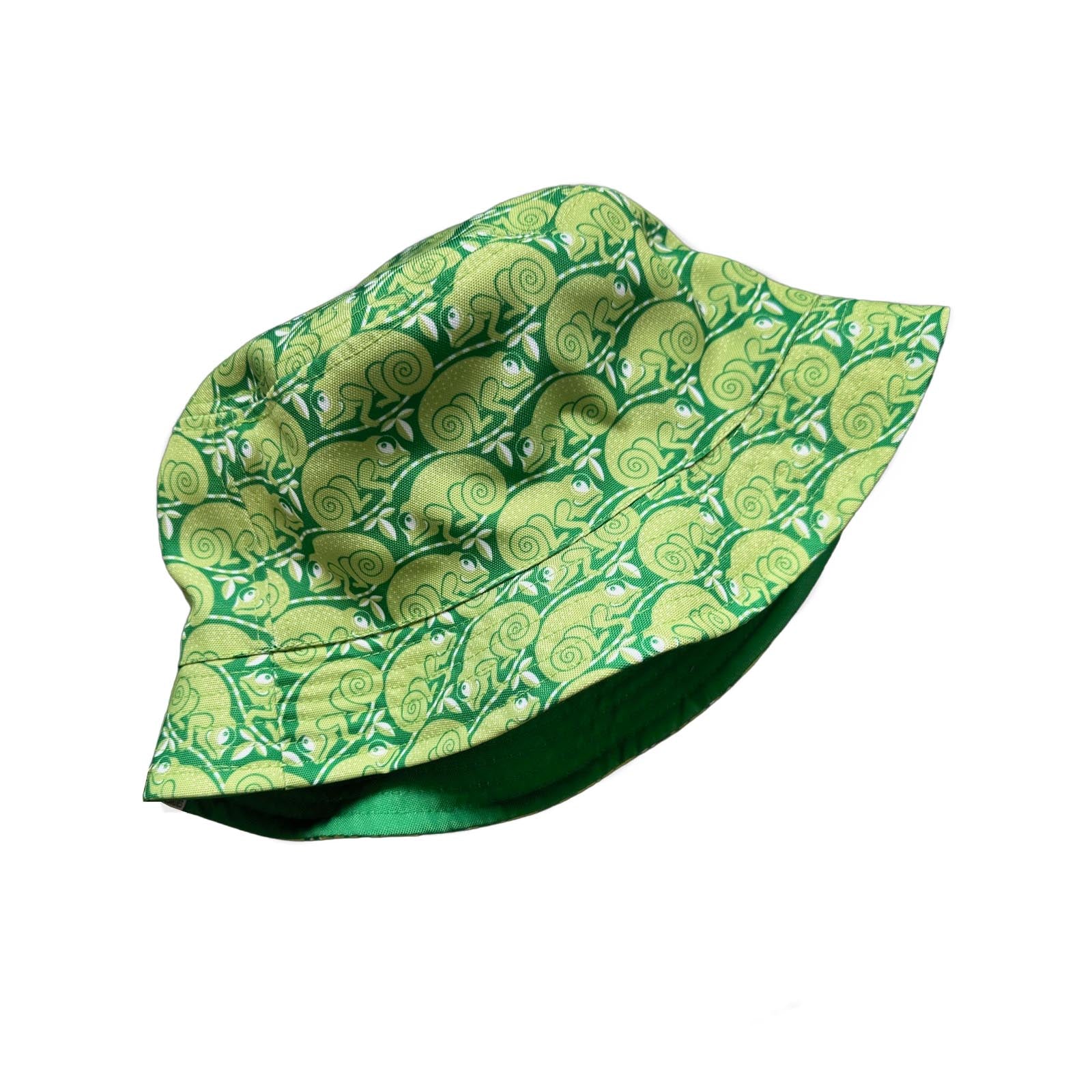 South Beach Boardies reversible bucket hat from recycled plastic bottles, green chameleons lined on a branch